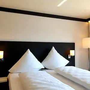 Hotel Wue By Wmm